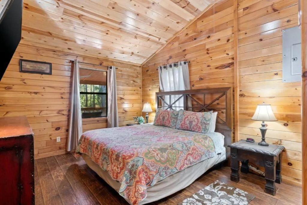 Apartamento Misty Moonlight, Sleeps 4, Mountain Cabin Broken Bow Exterior foto